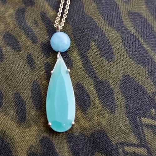 Ozze stainless steel necklace with teardrop stone used