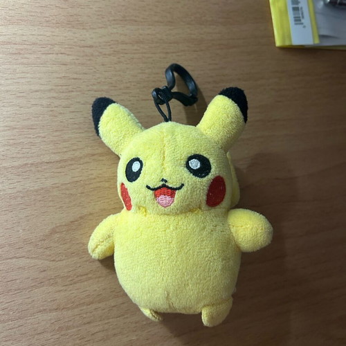 Pokémon keychain like new