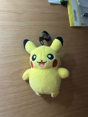Pokémon keychain like new