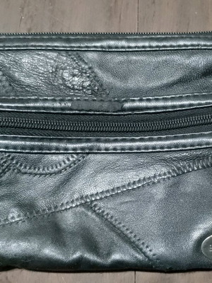Bosini leather purse used, black with three zipped compartments