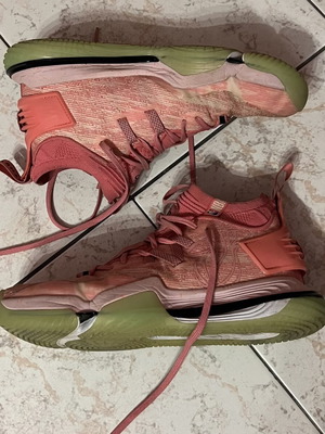 Basketball shoes size 42, pink and green
