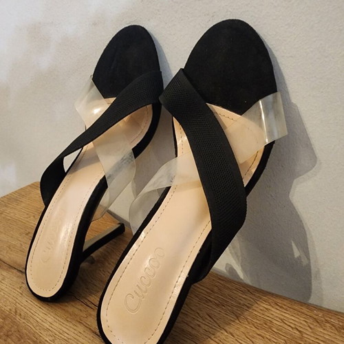 Fashion shoe size 40 black, like new