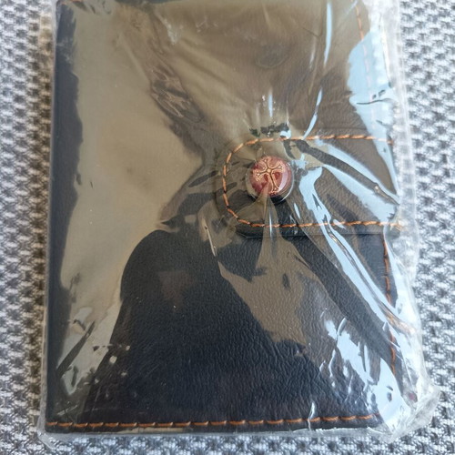 Agenda with cross clasp and pen, new