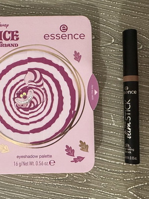 Essence Alice in Wonderland makeup set with eyeshadow palette, liquid blush and long-lasting lipstick