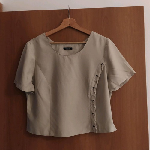 Barisal women's crop blouse like new, one size