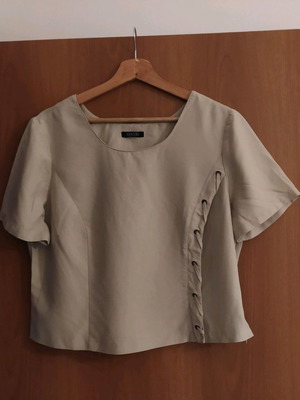 Barisal women's crop blouse like new, one size