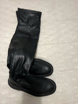 Zara black boots size 37 like new