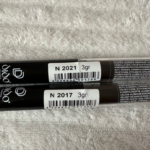 Long Lasting Lipstick new with glitter, moisturizing