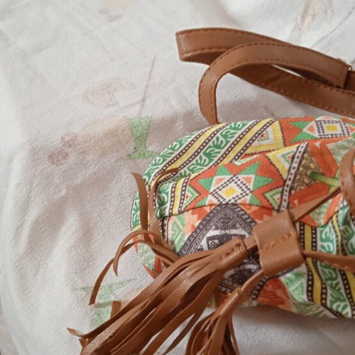Shoulder bag fabric multicolor used with adjustable strap