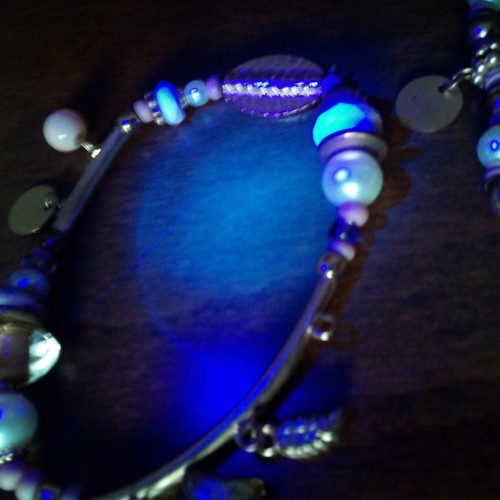 Double elastic bracelet used in rose gold with moonstones and bone beads