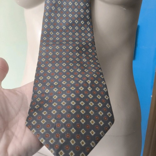 Jim Thompson tie like new, beige and green