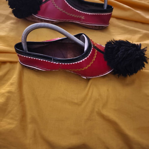 Vintage leather tsarouhia used, size approx. 38-39