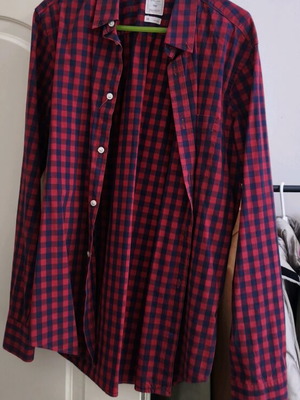 Gap men's shirt red, like new, size L