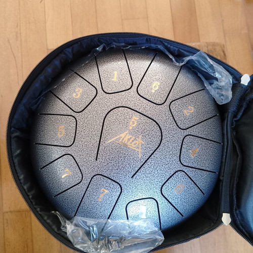 Steel tongue drum like new