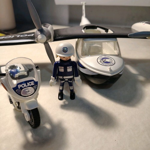 Playmobil police set used with helicopter, motorcycles and figures