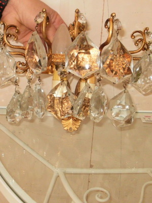 Wall lights used, set of 2 with 2 bulbs each