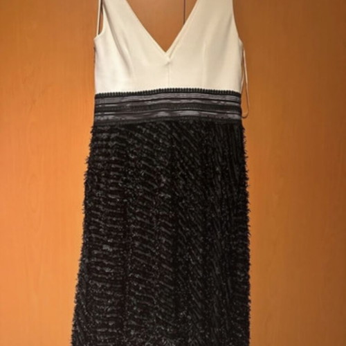 Lynne maxi dress size 40 new, black and white