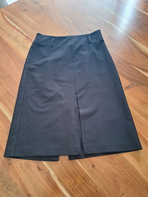 Attrattivo Μαύρη Midi Φούστα S Σαν Καινούργιο Pencil με Σκίσιμο Μπρος-Πίσω