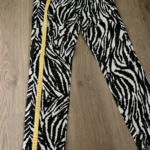 Zara black and white pants like new, lightweight fabric