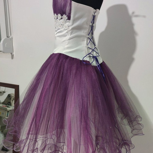 Bridesmaid dress like new for girl 5-6 years old, white and purple