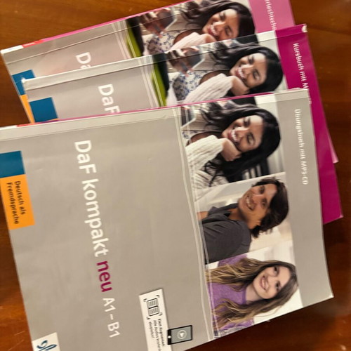 Daf kompakt neu A1-B1 used, with CD and erasable pencil or pen notes