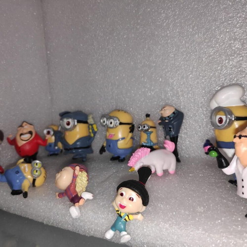 Minions Despicable Me collectible set of 12 figures