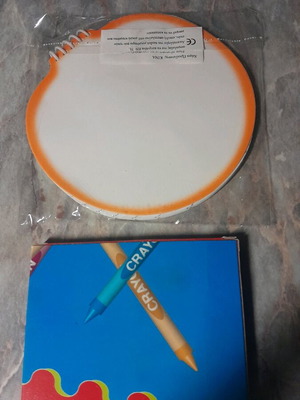 Lacta Junior crayons and ladybug drawing pad