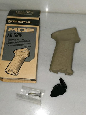 Magpul Moe AK grip coyote