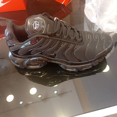 Nike athletic shoes new, comfortable and lightweight