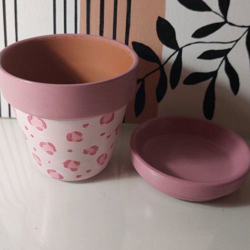 Hand-painted terracotta flowerpot new with saucer