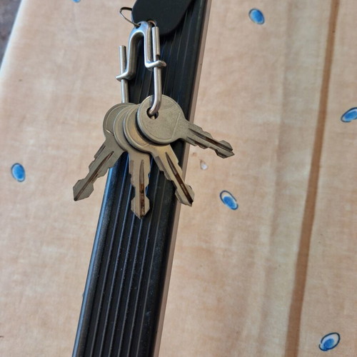Mont Blanc roof bars used, 99cm for Seat Ibiza 3-door, complete set with keys