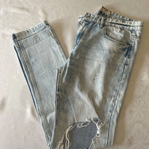Zara Jean light color with knee rips, like new