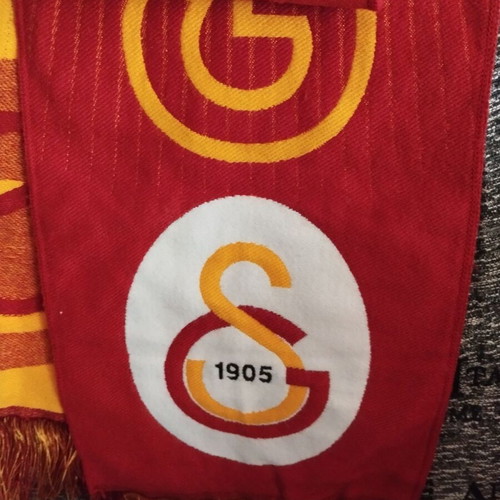 Galatasaray scarf like new official replica