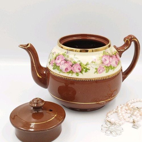 Ceramic teapot used, English style for tea