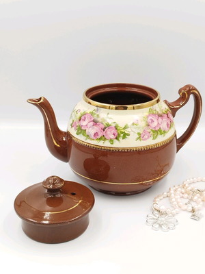 Ceramic teapot used, English style for tea