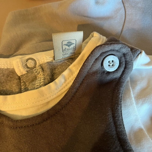 Set of 3 baby bodysuits like new 0-3 months