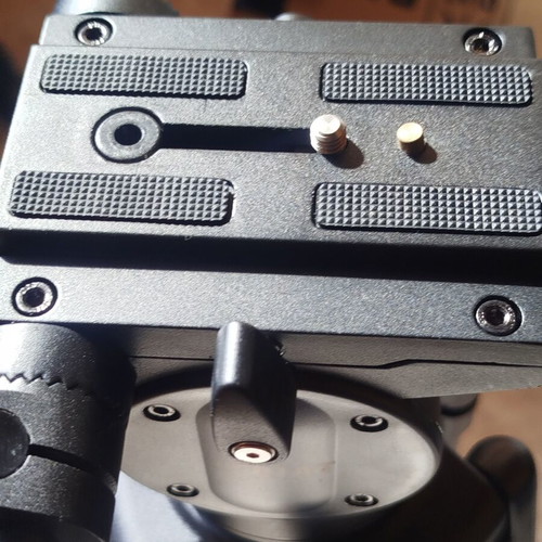 Diat A203L-KS10 professional tripod with hydraulic head like new