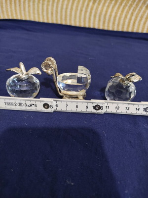Set of 3 decorative crystals like new