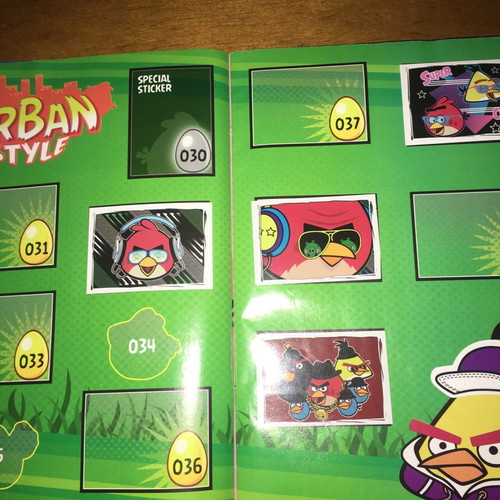 Άλμπουμ αυτοκόλλητων Angry Birds μεταχειρισμένο με 39 χαρτάκια στα 208