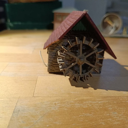 Marklin & Faller train model accessories and buildings for collectors