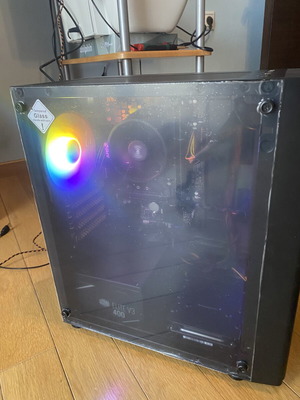 Desktop gaming PC with AMD Ryzen 3 2200G, 8GB RAM, 1TB HDD