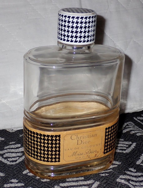 ΜΕΓΑΛΟ ΜΠΟΥΚΑΛΙ (1 lt) εποχής 1950, CHRISTIAN DIOR EAU DE COLOGNE Miss Dior, ΑΡΩΜΑ -Vintage σπάνιο!