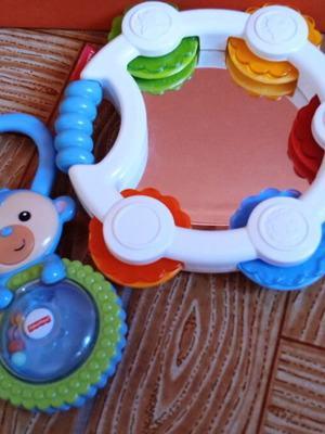 Πακέτο κουδουνίστρα και καθρέφτης Fisher Price μεταχειρισμένα