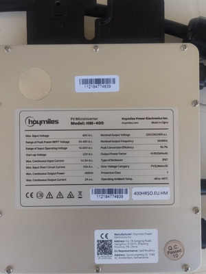 Hoymiles HM-400 microinverter for balcony solar panel