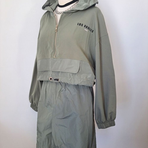 Zara set top with hood and shorts new, green and gray