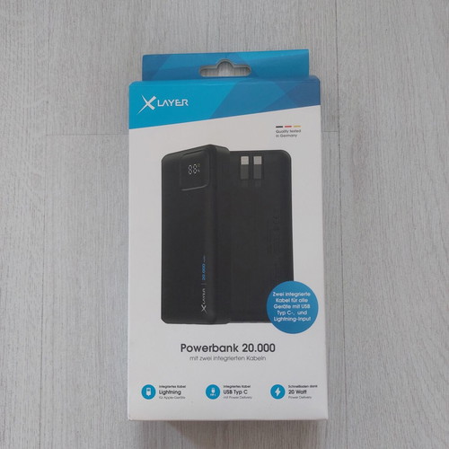 XLayer Powerbank 20 000 mAh 20W PD with 2 Built-in Cables new