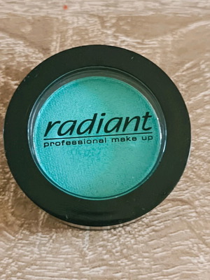 Radiant eyeshadow like new, pale green pearly
