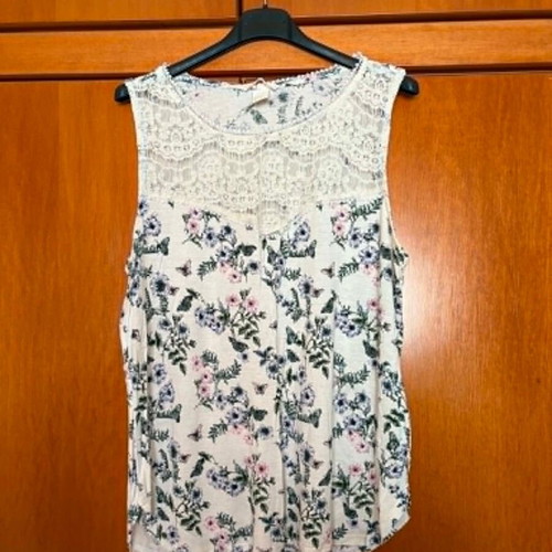 H&M women's blouse like new, size L, white with floral pattern