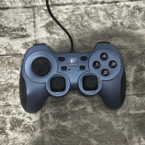 Pc controllers like new, set of two, fully functional