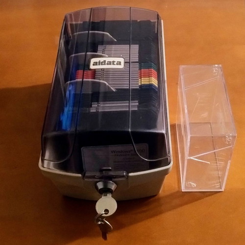 Pack of 2 cases with 43 floppy disks 3.5" vintage